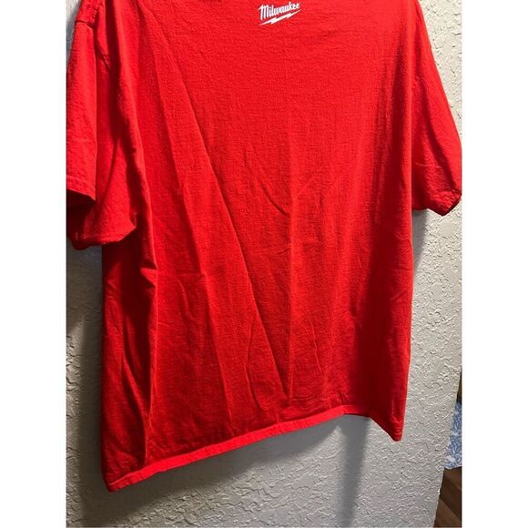 Milwaukee Red T-Shirt Men’s Size XL - Picture 10 of 10
